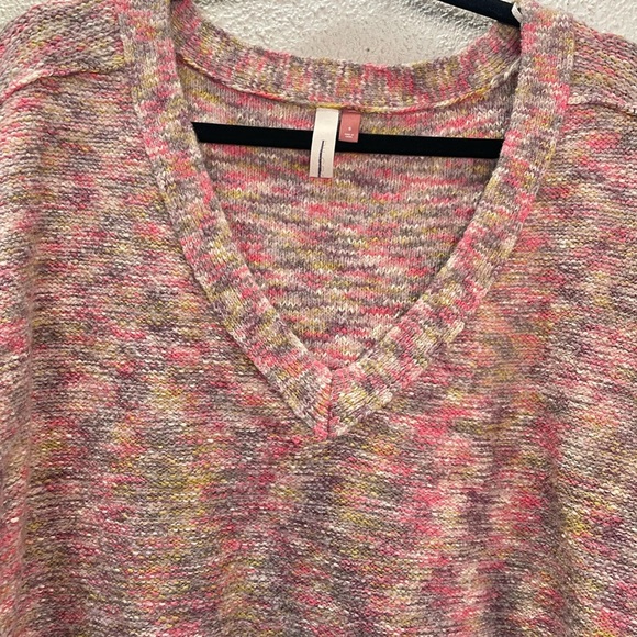 Pilcro Anthropologie Deep V neck Knit Sweater Size Small New - Picture 6 of 10